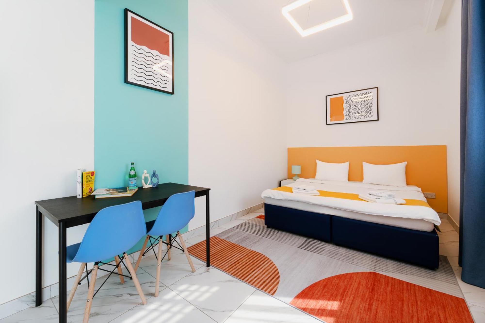 Izzzi Life Mint Aparthotel Dubai Exterior photo