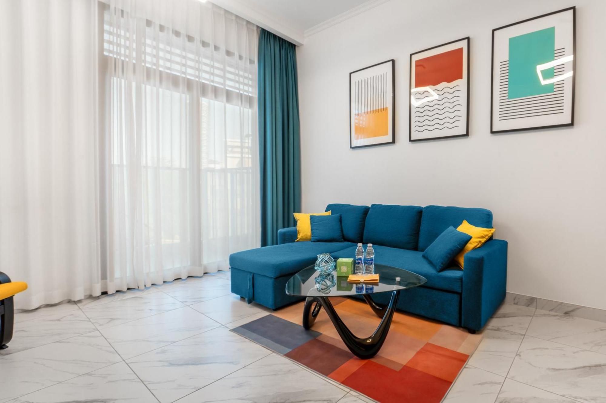 Izzzi Life Mint Aparthotel Dubai Exterior photo